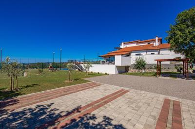 Villa Krasica - Private Tennis Court, Sauna & Jacuzzi