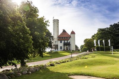 SCHLOSS RANZOW - kleines Romantik Hotel - Wellness - Golfplatz - Hochzeiten & Feiern