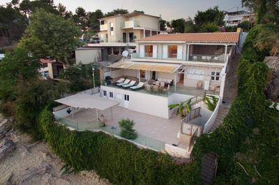Infinity Beach House by KLV
