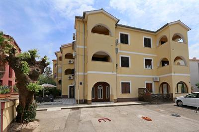 Apartments Intiv