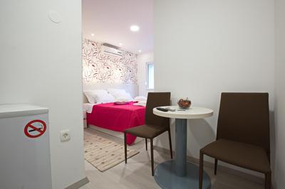 Laurea Rooms