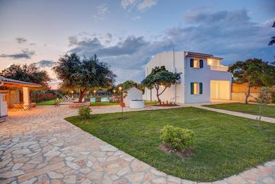 Skales Villas