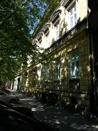 Haustor Apartments