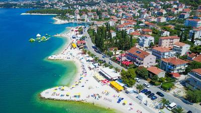 Villa Okruk-10 meters away from the beach