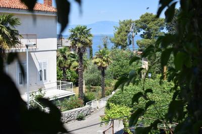 Apartments Maestral