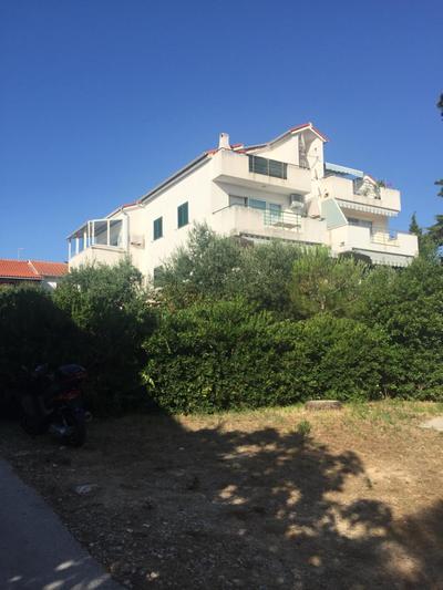 Ivana Apartment with Terrace Novalja
