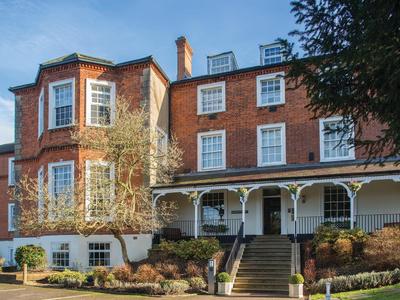 Brandshatch Place Hotel & Spa