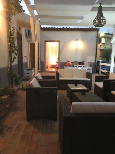 B&B CasAmica