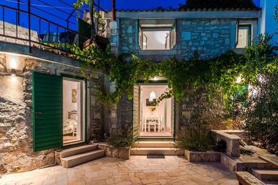 Humac Villa Vero Apartments
