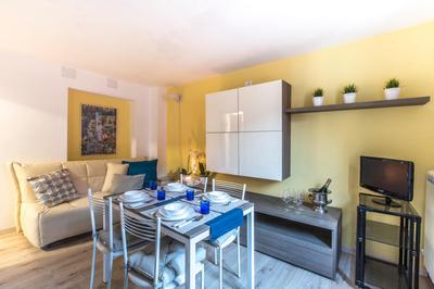 Susy Biennale Apartment - Canal View and Garden