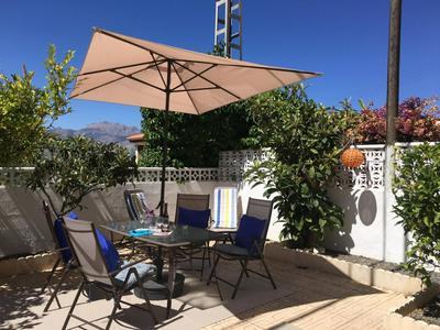 Vista Bahia II Apartments- top floor with balcony views & ground floor with garden and BBQ