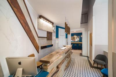 The Dante House by House In Naples