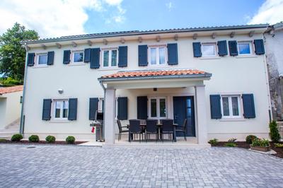 Villa Orljak