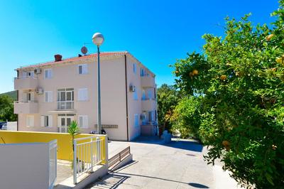 A&M Cavtat family apartment - 3 bedrooms and free parking