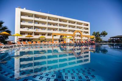 Tuntas Family Suites Kusadasi - Image 46