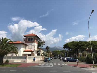 Stunning Apartment 300mt by the sea Forte dei Marmi