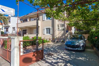 Apartments Tolic