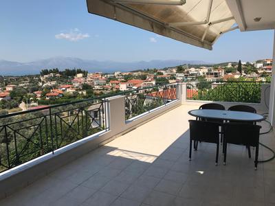 House with sea and mountain view