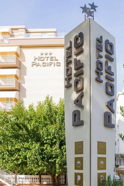 Hotel Pacific