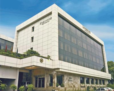 Hotel Kohinoor Continental, Airport