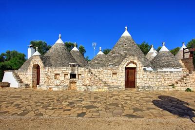 Trullo Santo Stefano by PosarelliVillas