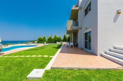 Kosta Mare Villa, Serene SeaViews, Pool & Hot Tub, By ThinkVilla
