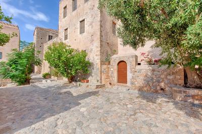 Dorovinis Monemvasia Castlehouses