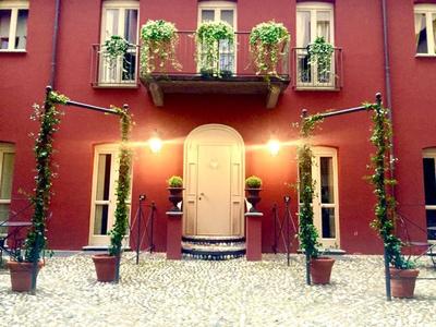 Porta Palace Apartments