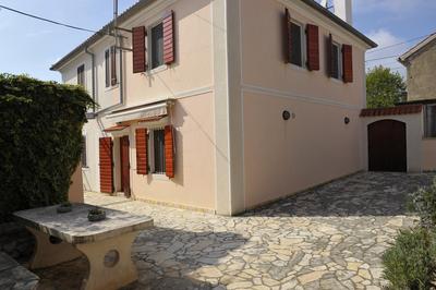 Grandpa Mate House