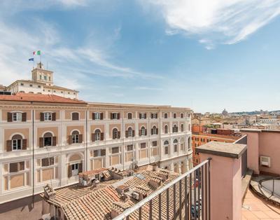TREVI luxury with terrace