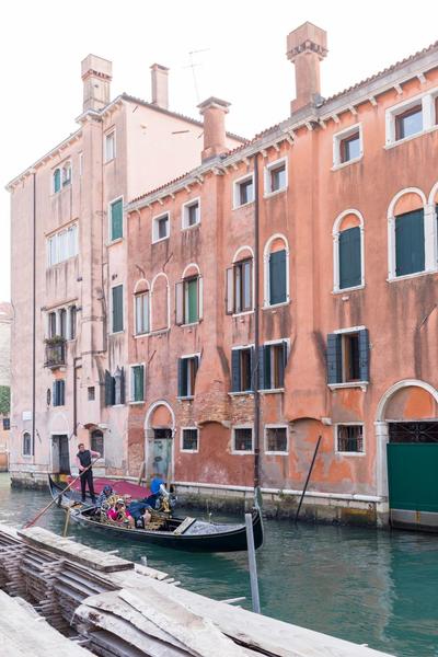 Residence on the Canal