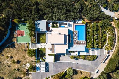 Winehill Villa