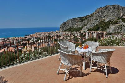 Terrazze Ponente e Levante - by Vacation Service