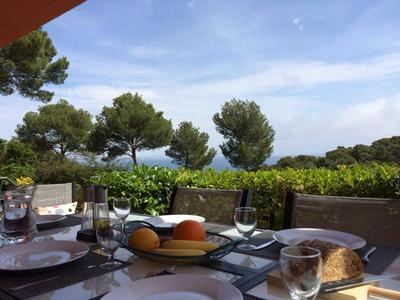 3 bedroom semi-detached house in Sa Riera Begur. Sea views terrace and shared pool Ref:H12