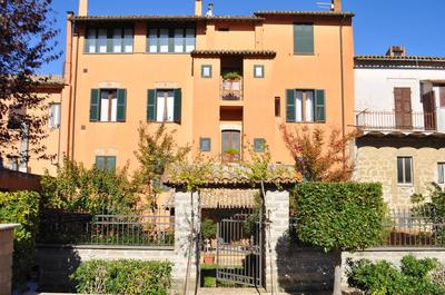 Tuscany Location