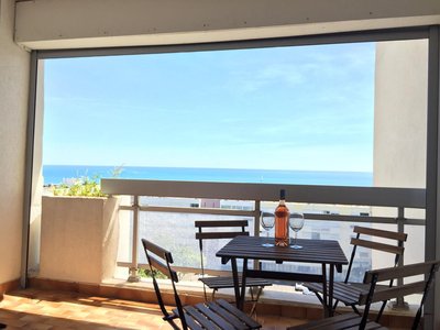 Exceptionnel ! Appartement vue imprenable sur mer.