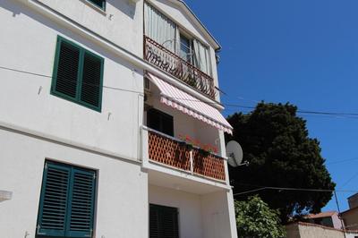 Apartment Dina