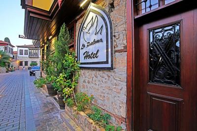 La Paloma Hotel
