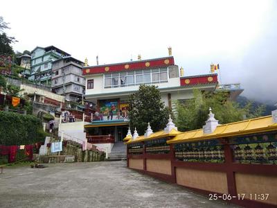 StayApart - Sikkim Regency