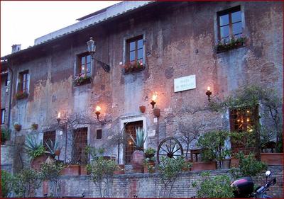 Leopardo 28 - Loft in Trastevere