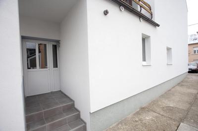 Apartment Andro,Trnje, private garage