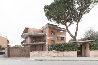 Peperino Attic Flat