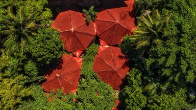 Tropica Bungalow Beach Hotel