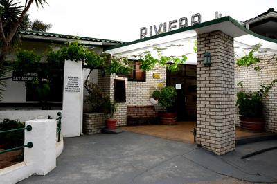 Riviera Hotel & Chalets
