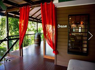 Treetops Retreat Cairns