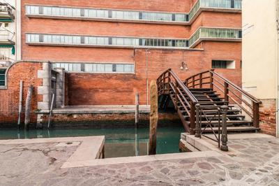 Centrale Mazzoni 10