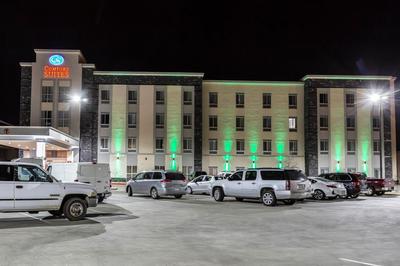 Comfort Suites - University