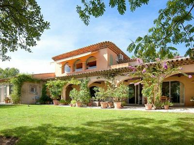 Villa Elaiza