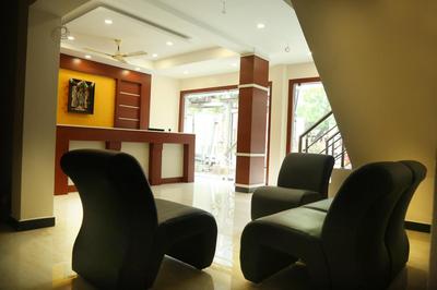 Hotel Sabareesh Plaza