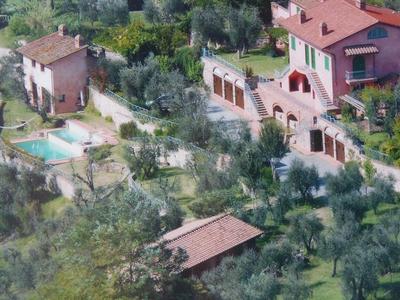 Villa il Pino by VacaVilla